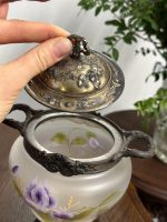 Antīks apgleznots cukurtrauks ar īrisu motīviem — Jūgendstils (Antique Hand-Painted Iris Sugar Bowl) (5245) - Image 9