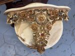 Spogulis un konsole ar ziedu rokaja rāmi — Neorokoko stilā (Rococo Revival Mirror and Console Set with Ornate Floral Frame) (4234) - Image 10