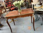 Antīks rožkoka salonu galds ar bronzas apdari — Luija XV stilā (Louis XV Style Rosewood Salon Table with Bronze Mounts) (66320) - Image 3