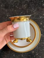 Izsmalcināta Porcelāna Krūzīte Un Apakštasīte (6962) - Image 3