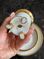 Izsmalcināta Porcelāna Krūzīte Un Apakštasīte (6962) - Image 9