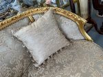 Ērta, Neliela Izmēra Sofa, Dīvāns ar Spilveniem (4200) - Image 6