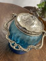 Antīks zila stikla cukurtrauks ar metāla apdari un rokturi — Jūgendstila ietekmē (antique blue glass biscuit jar) (5226) - Image 9