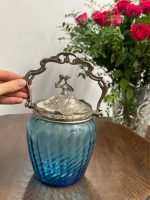 Antīks zila stikla cukurtrauks ar metāla apdari un rokturi — Jūgendstila ietekmē (antique blue glass biscuit jar) (5226) - Image 2