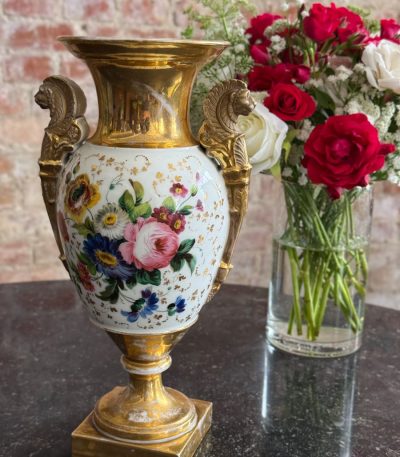 Antique 19th century Vieux Paris porcelain vase with gold detailing