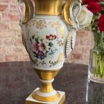 Medium porcelain vase with gold swan handles