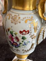 Porcelāna vāze ar zeltījumu — Ampīra stilā (Medium Porcelain Vase) (6987) - Image 4