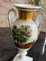 izsmalcināta porcelāna vāze ar zelta krāsas detalizāciju, neliela izmēra (6985) - Image 4