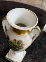 izsmalcināta porcelāna vāze ar zelta krāsas detalizāciju, neliela izmēra (6985) - Image 13