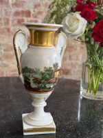 izsmalcināta porcelāna vāze ar zelta krāsas detalizāciju, neliela izmēra (6985) - Image 2