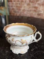 porcelāna krūze ar zelta krāsas detalizāciju, liela tilpuma ietilpība (6993) - Image 9