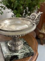 Antīka stila sudraboti galda trauki uz marmora pamatnes, pāris — Ampīra stils (antique silver footed tazza marble base pair) (5277) - Image 7