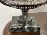 Antīka stila sudraboti galda trauki uz marmora pamatnes, pāris — Ampīra stils (antique silver footed tazza marble base pair) (5277) - Image 13