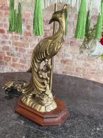 Antīka galda lampa ar pāvu un zaļu zīda samta kupolu — jūgendstila un historisma eklektikā (antique desk lamp) (6972) - Image 3