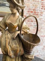 Terrakotta kvinnefigur med kurv — Historicisme / Louis XVI-stil, Frankrike / Østerrike-Ungarn, ca. 1880–1910 - Bilde 12