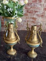 2gab Pāris antīku neorokoko stila bronzas dekoru — antique bronze urns — Francija, 19. gs. beigas (6495) - Image 2