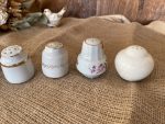 Salt and Pepper Shakers (1022) - Image 4