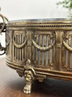 Antīka misiņa žardinjēra uz lauvas ķepām — Ampīra stils (Antique Brass Footed Jardiniere) (5249) - Image 5