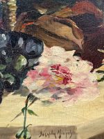 Vēsturiska eļļas glezna “Klusā daba ar salona pudeli un vīna kausu” — still life oil painting — ap 1900. gadu (6639) - Image 6