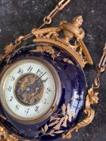 Grezns antīks porcelāna sienas pulkstenis — historisma stilā - antique french wall clock cartal porcelain bronze blue gold (6497) - Image 5