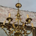 Antik bronze loftlampe med 6 lys i rokoko-stil, (6647)