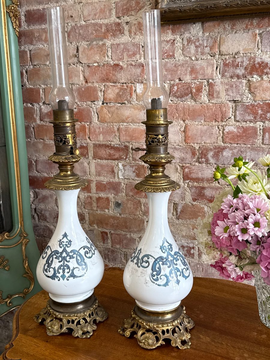 2 stk. Petroleumslamper, mellemstore (5879) 2 stk. Petroleumslamper, mellemstore (5879)