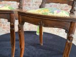 Antīku Jugendstila koka krēslu pāris ar smalkiem kokgriezumiem (Pair of French Art Nouveau Carved Oak Chairs with Floral Upholstery) (7001) - Image 16