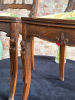 Antīku Jugendstila koka krēslu pāris ar smalkiem kokgriezumiem (Pair of French Art Nouveau Carved Oak Chairs with Floral Upholstery) (7001) - Image 13