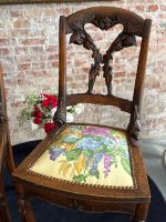 Antīku Jugendstila koka krēslu pāris ar smalkiem kokgriezumiem (Pair of French Art Nouveau Carved Oak Chairs with Floral Upholstery) (7001) - Image 6