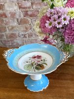 Porcelāna, kūku/saldumu šķīvis uz "kājiņu", vidēja izmēra (5874)
