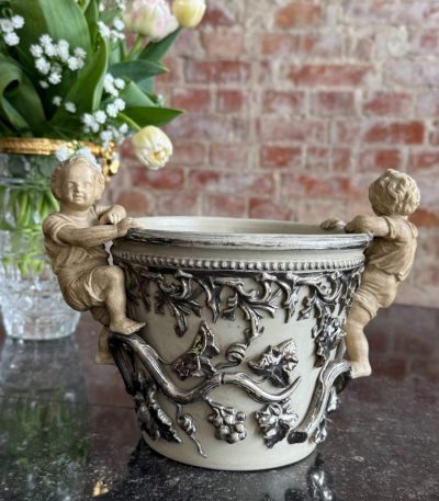 Cachepot med engle og sølvfarvede detaljer, lille (6561)