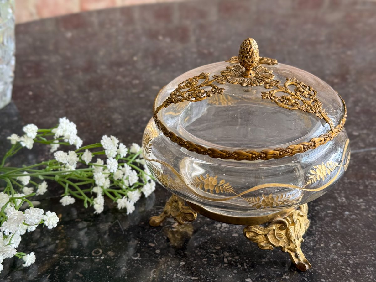 IMG_8158 antique glass bronze bowl gold floral 6555