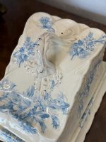 Fajansost Med Lock och Bricka, Blåvitt Blomdekor, Staffordshire, England, ca 1870–1900 (6004) - Bild 9