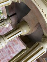 Kleiner Stuhl, Hellbeige mit Pastellgrünem Stoff (6564) – Bild 16