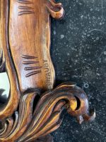 Kokgriezuma sienas spogulis — rokokō stilā (Carved Wooden Wall Mirror in Rococo Style) (7021) - Image 13