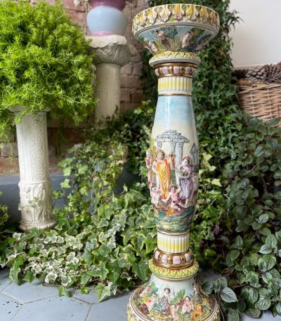 Capodimonte porcelain pedestal hand-painted