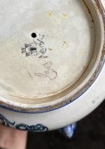 "Gien" Fajansa Kašpo ar Lauvas Maskām — Renesanses Grotesku Stils, Gien Manufaktūra, Francija, ap 1880.–1900., neliela izmēra, pieejami 2gab (6572) - Image 15