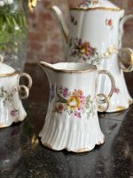 Francijas porcelāna komplekts ar ziedu motīviem — Napoleona III stilā (French Porcelain Tea Set with Floral Motifs in Napoleon III Style) (6570) - Image 11