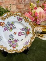 Porcelāna šķīvis, maza izmēra ar ļoti smalku detalizāciju, gleznojumiem (25570) - Image 2
