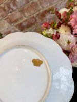 Porcelāna šķīvis, maza izmēra ar ļoti smalku detalizāciju, gleznojumiem (25570) - Image 6