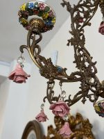Griestu lampa ar puķītēm, vidēja izmēra, 5 spuldzēm, lampai ir gara ķēde, kuru var pēc nepieciešamības saīsināt (6669) - Image 9