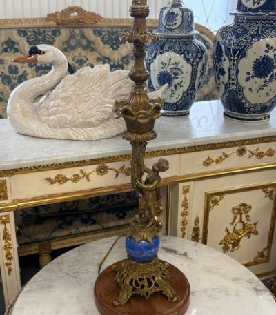 Bordlampe med engel, stor, bronze og marmor base