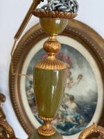 Antīka stila misiņa un zaļā oniksa griestu lampa uz 6 spuldzēm — Luija XVI stilā (antique brass onyx chandelier 6 lights) (6670 - Image 13