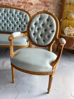 Grezns zeltīts salona mēbeļu komplekts ar gaiši zilu zīda apdari — Luija XVI stilā, (Antique gilded salon suite light blue silk) (2414) - Image 10