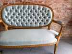 Grezns zeltīts salona mēbeļu komplekts ar gaiši zilu zīda apdari — Luija XVI stilā, (Antique gilded salon suite light blue silk) (2414) - Image 12