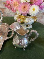 Apsudrabots tējas un kafijas servējamais komplekts ar paplāti — baroka stilā, (Silver Plated Tea and Coffee Service with Tray — Baroque Style) (2551) - Image 14