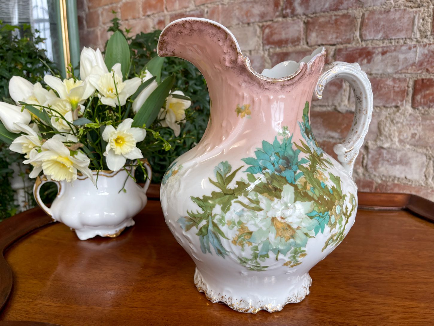 Porcelāna vāze "Limoge" ar nelielu defektu, plaisu (3111) - Image 1