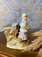 Porcelāna figūru trauciņi ar smalku detalizāciju, maza izmēra, 2 gab (372) - Image 3