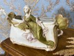 Royal dux porcelāna trauks ar figūru, vidēja izmēra (373) - Image 3