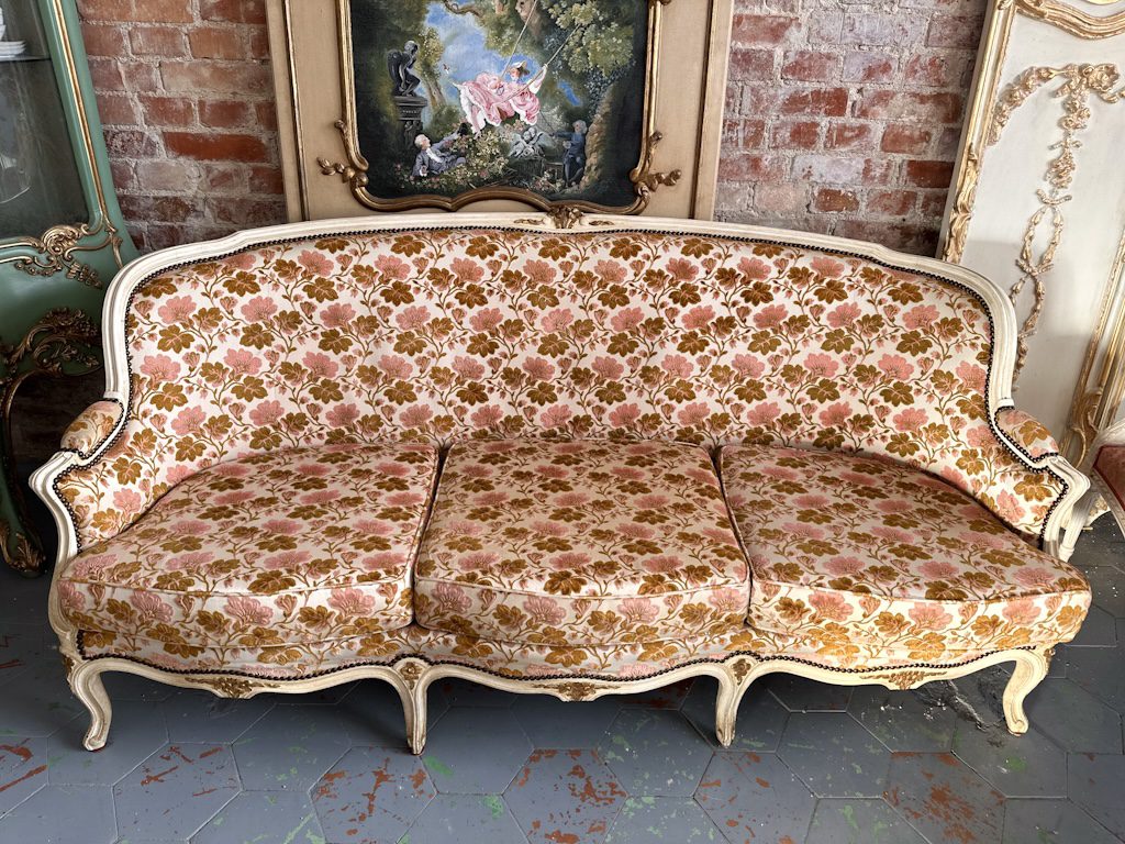 Stor sofa i lyse nuancer (4517)